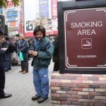 OMS recomienda a Japón quitar espacios para fumadores