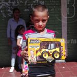 Niñez de Jinotega muy contenta al recibir sus juguetes de Navidad