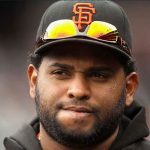 Sandoval se disculpa con Gigantes al regresar al equipo