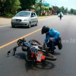 León: Menor de edad conducía moto y atropella a un ancianito