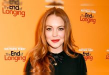 Bill Condon rechaza dirigir a Lindsay Lohan en una película de «La sirenita»