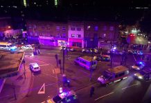 Una furgoneta embiste a varias personas cerca de una mezquita en Londres