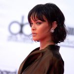 Rihanna sorprende con llamativo look en Festival de Coachella