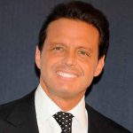 luis miguel, entregate, version en ingles, musica, mexico, curiosidades, famosos,