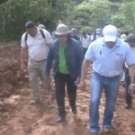 Gobierno supervisa proyectos carreteros en Río Blanco