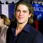 Michael Mantenuto estrella de Disney se suicida a los 35 años