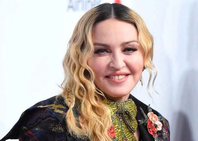 madonna, luto, nick kamen, cancer oseo, cantante, instagram,