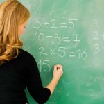 Condenan a un año de cárcel a una maestra paraguaya por abofetear a un alumno