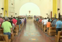 Católicos celebran la Divina Misericordia en la Catedral de Managua
