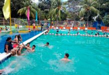 Familias disfrutan del verano en centros recreativos capitalinos