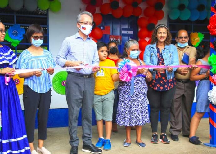 nicaragua, managua, vivienda digna, barrio ayapal, madres,