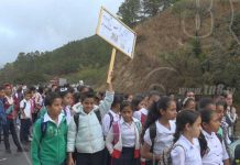 Comunidad educativa y Policía de Dipilto marchan para sensibilizar a conductores