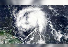 Huracán María avanza por el Atlántico y piden vigilancia en la costa de EE.UU