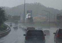 El ojo del «potencialmente catastrófico» huracán María llega a Puerto Rico