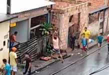 FUERTE VIDEO: Joven en defensa de su madre mata a batazos a su padrastro