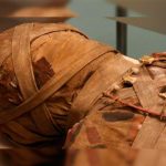 Descubren una momia egipcia de la época grecorromana en buen estado