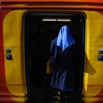 ¿Por qué miles de usuarios discuten sobre cuántas monjas hay en esta foto?