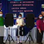 Estudiantes de la Normal Matagalpa reciben instrumentos musicales nicaragua, matagalpa, escuela normal, instrumentos,