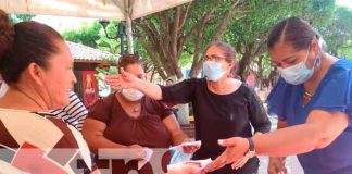 nandaime, nicaragua, dia de las madres, pastel, parque central,