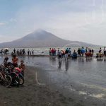 Habitantes de Nagarote y la Paz Centro disfrutan en el Lago Xolotlán