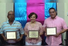 Entregan reconocimientos a emprendedores con más años de labor en Nandaime