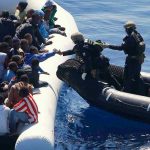 Al menos 50 migrantes mueren en naufragio junto a las costas de Libia