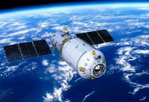 China pone en órbita con éxito su primera nave espacial de carga