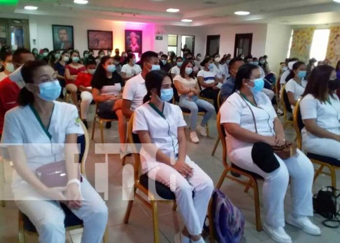 nicaragua-enfermeria-01 enfermeros con amor a su trabajo día a día