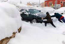 Nevadas dejan a cientos de conductores atrapados en España