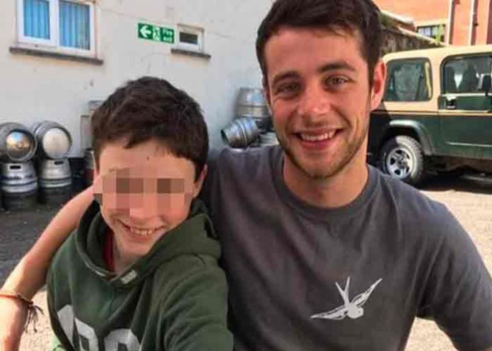 inglaterra, acoso homofobico, niños, suicidio,