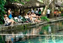 Turistas nacionales y extranjeros visitan la Isla de Ometepe