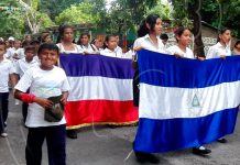 Colorido desfile en la inauguración de las fiestas patrias en la isla de Ometepe