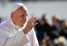 El papa concluye su retiro espiritual con una donación a los pobres de Alepo