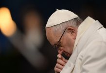 Papa se declara «profundamente apenado» por «tragedia que golpea» Colombia