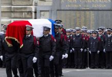 Celebran una boda póstuma para el policía asesinado en los atentados de los Campos Elíseos