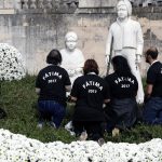 El papa partió para una visita de 24 horas al santuario de Fátima