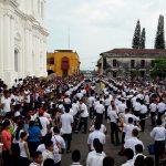 Autoridades del Ministerio de Educación dan inicio a las fiestas patrias en León