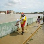 Suben a 145 los muertos y 235.000 los damnificados por inundaciones de Perú