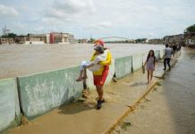 Suben a 145 los muertos y 235.000 los damnificados por inundaciones de Perú