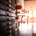 Para quemar grasa: ¿más repeticiones o más peso?