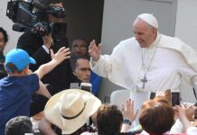 El papa pedirá a la Virgen de Fátima acompañar el destino de la humanidad