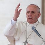 Francisco preocupado frente a «una guerra mundial por el agua»