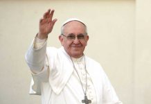 El papa viaja a Egipto con un mensaje de reconciliación entre religiones