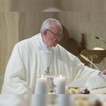 Papa recibe a Trump, un encuentro delicado y lleno de incertidumbres