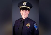 Mujer policía absuelta tras matar a negro desarmado en EEUU