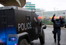 Abatido un hombre tras robar un arma en aeropuerto de París