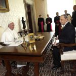 El papa recibe al presidente de Líbano y aprecia su acogida a los refugiados