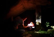 Casi la mitad de Puerto Rico aún a oscuras tras paso de huracán María