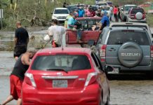 Baja nivel de agua en presa Oroville de California