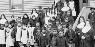 canada, internado, restos humanos, niños,